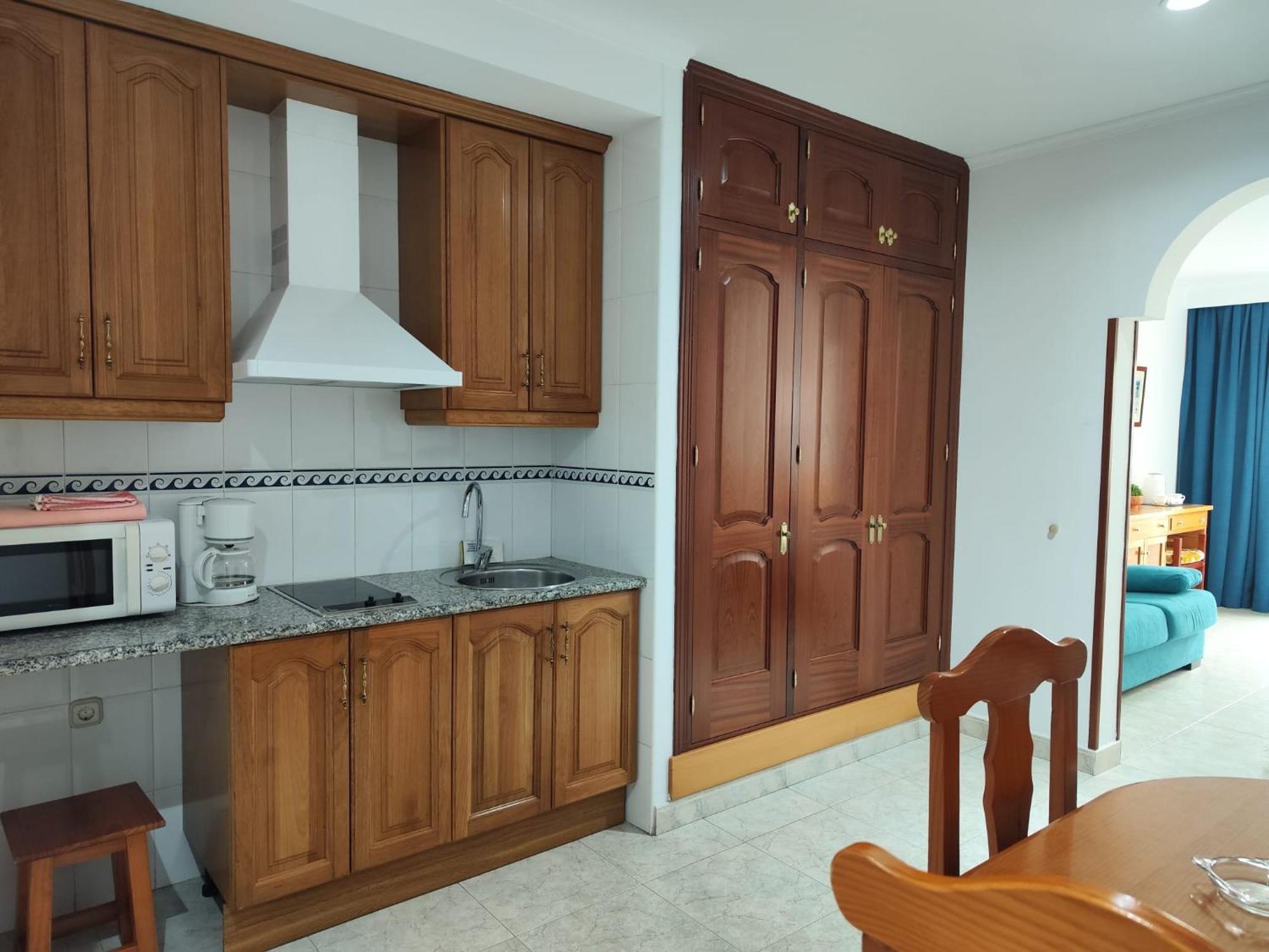 Apartamentos Leonor Carihuela Torremolinos Exterior photo