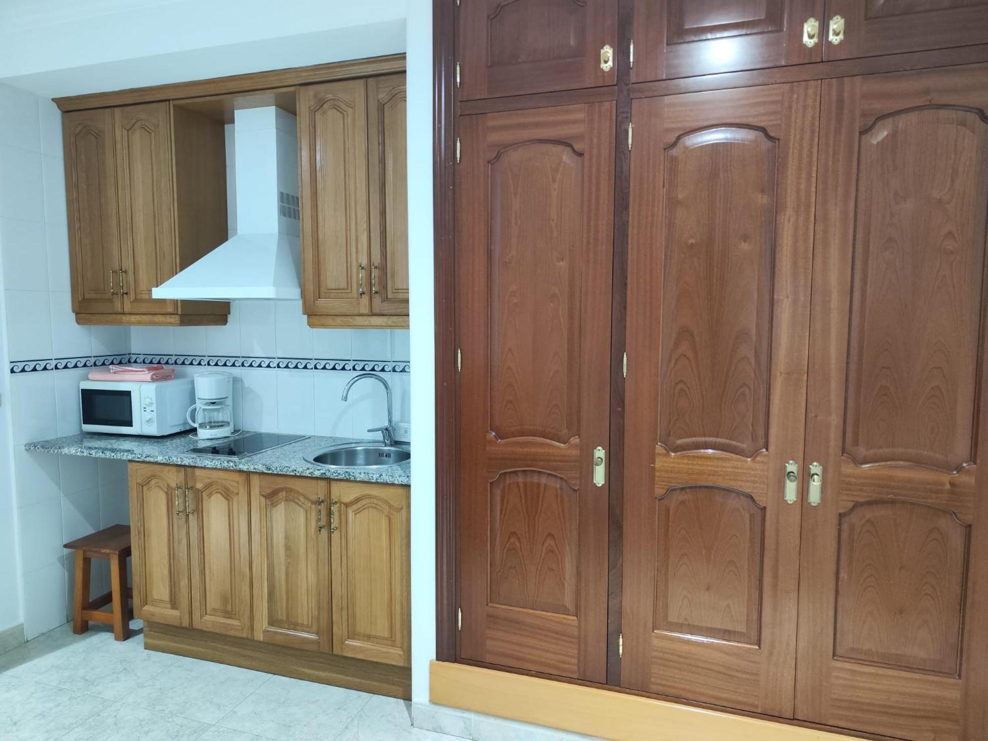 Apartamentos Leonor Carihuela Torremolinos Exterior photo