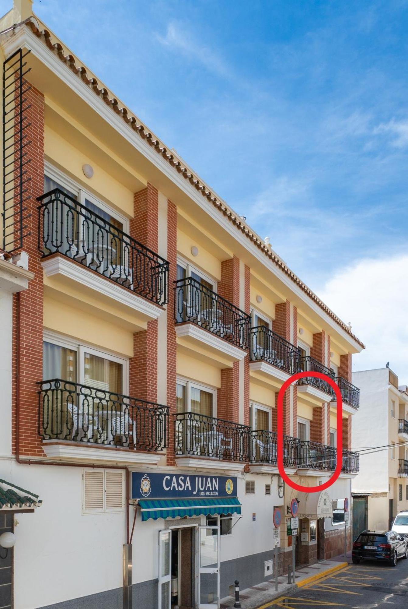 Apartamentos Leonor Carihuela Torremolinos Exterior photo