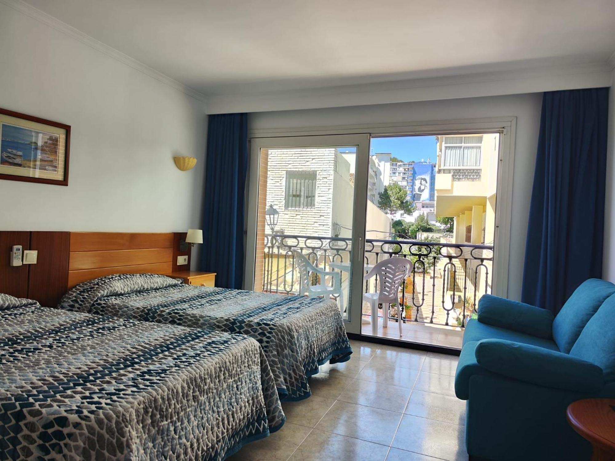 Apartamentos Leonor Carihuela Torremolinos Exterior photo